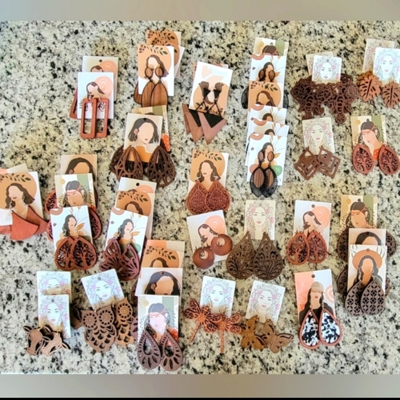 Bohemian Wood Earrings Laser cut in natural light weight wood. Colors- s… - Picture 2 of 8